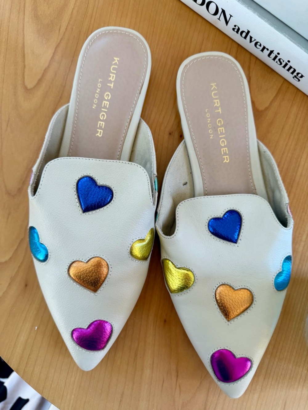 Kurt Geiger Cream Leather Pointed Mules with Multicolor Metallic Hearts Size 40